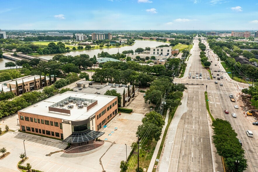 More Photos Of 1435 Highway 6, Sugar Land Healthcare For Sale