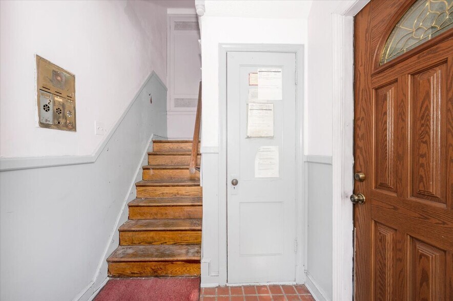 More Photos Of 1010-1012 16TH Street NE, Washington Apartments For Sale
