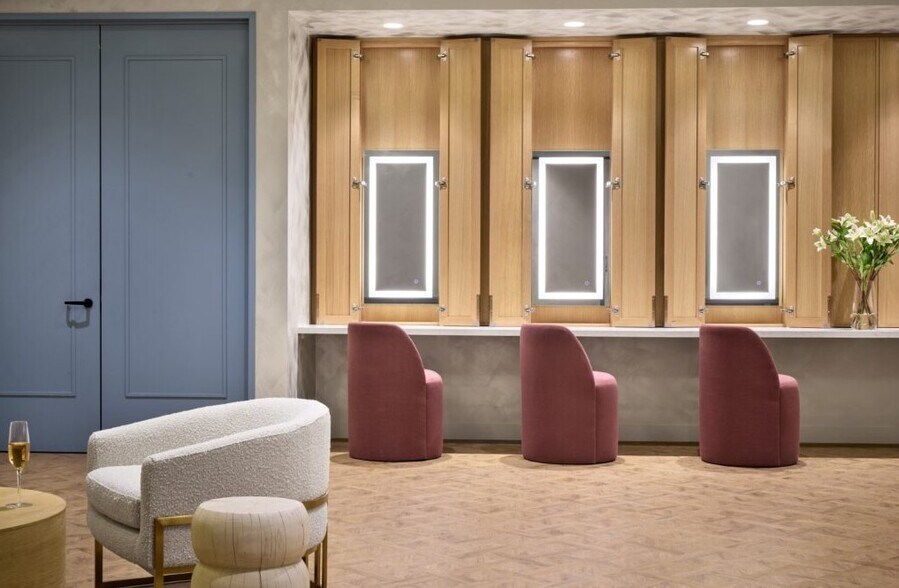 More Photos Of 300 Frank H Ogawa Plz, Oakland Office For Lease