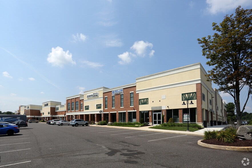 More Photos Of 931 Route 73 S, Marlton Restaurant For Lease