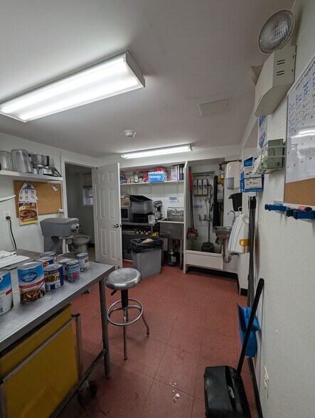 More Photos Of 57 East St, Ipswich Specialty For Sale