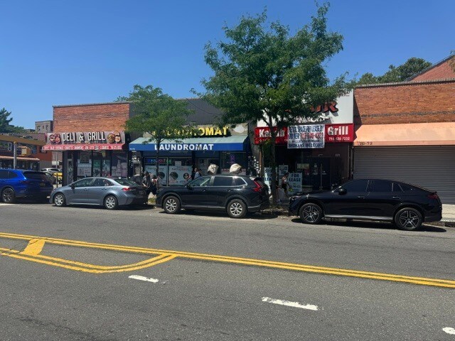 More Photos Of 7070-7078 Kissena Blvd, Flushing Storefront For Lease