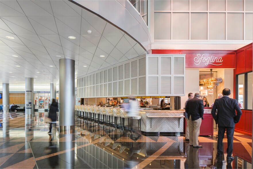 More Photos Of 1100 Wilson Blvd, Arlington Office For Lease