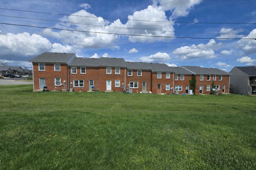 More Photos Of 220 Strawberry Ln, Nicholasville Multifamily For Sale