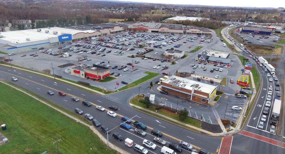 More Photos Of 2090 Lincoln Hwy E, Lancaster General Retail For Lease