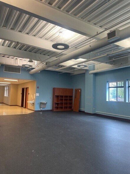 More Photos Of 6401 Prairie St, Norton Shores Medical For Lease