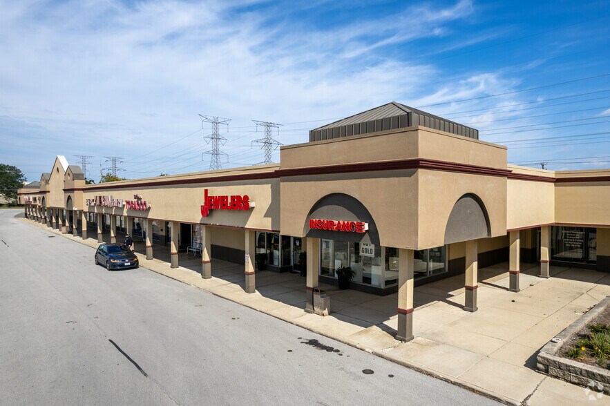 Primary Photo Of 330-518 Georgetown Sq, Wood Dale Unknown For Lease