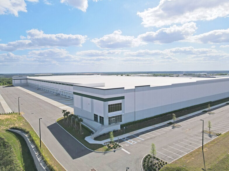 Primary Photo Of 8100 American Way, Groveland Distribution For Lease