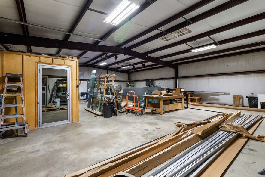 More Photos Of 4872 Highway 30, Anderson Warehouse For Lease