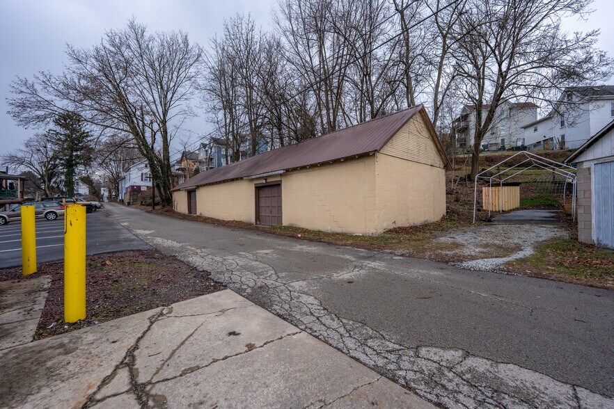 More Photos Of 618 S Main St, Greensburg Restaurant For Sale