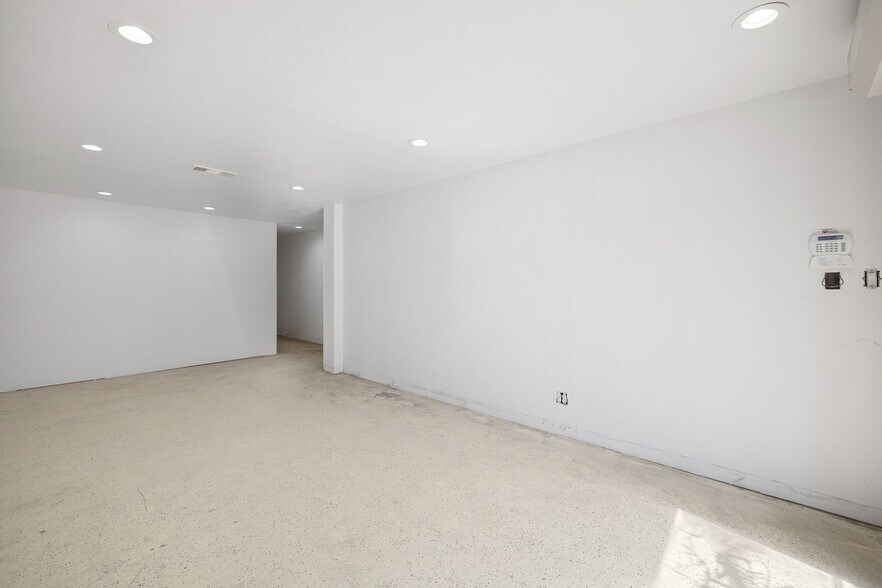 More Photos Of 205 N Park Ave, Pomona Warehouse For Lease