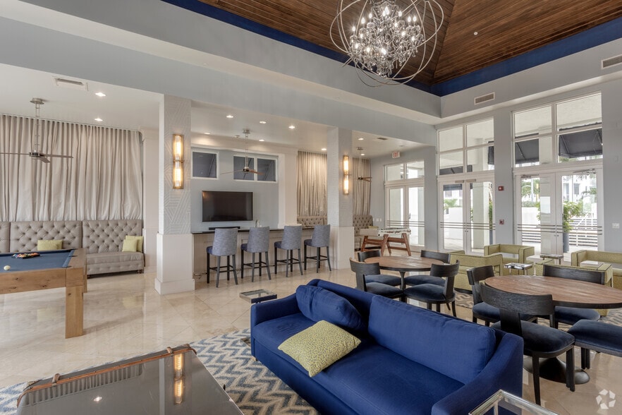 More Photos Of 255 Evernia St, West Palm Beach Apartments For Sale