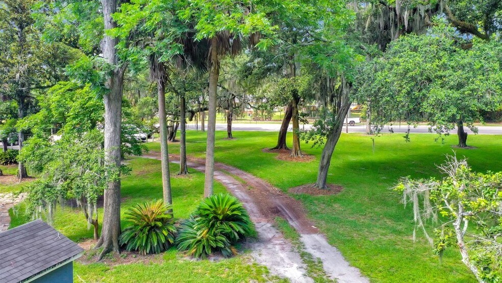 More Photos Of 2325-2353 Spring Park Rd, Jacksonville Apartments For Sale