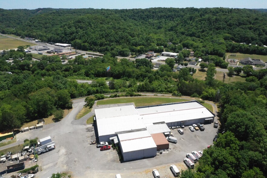 More Photos Of 1055 Ridgecrest Dr, Millersville Industrial For Sale
