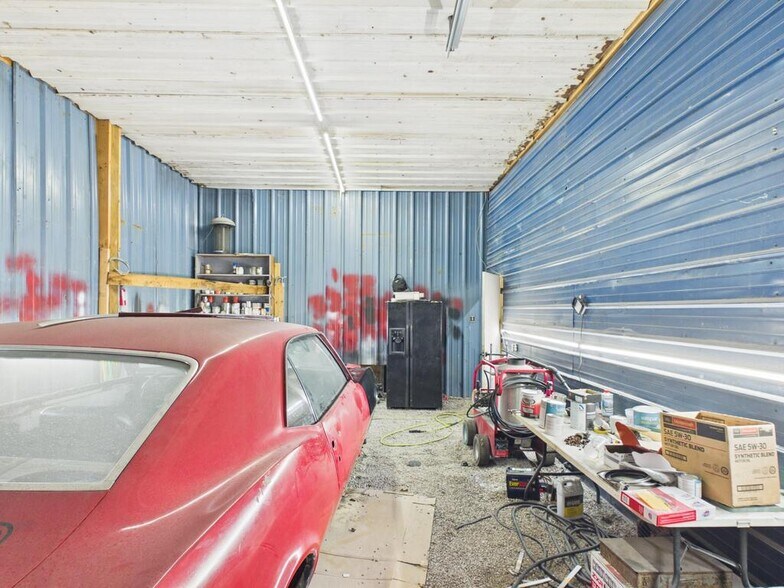 More Photos Of 8031 Ky Route 122, Minnie Warehouse For Sale