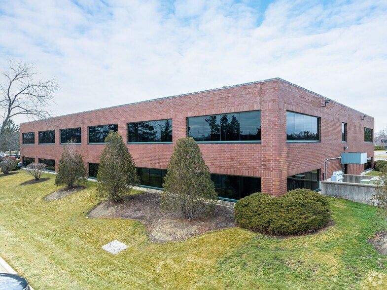 More Photos Of 1761 S Naperville Rd, Wheaton Medical For Lease