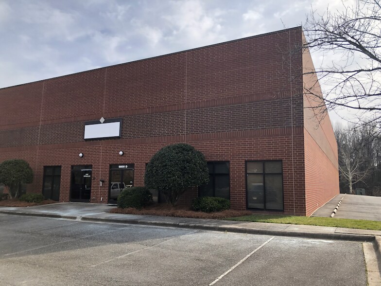More Photos Of 9800 Twin Lakes Pkwy, Charlotte Manufacturing For Lease