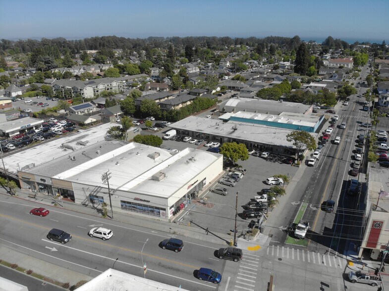 More Photos Of , Santa Cruz General Retail For Sale