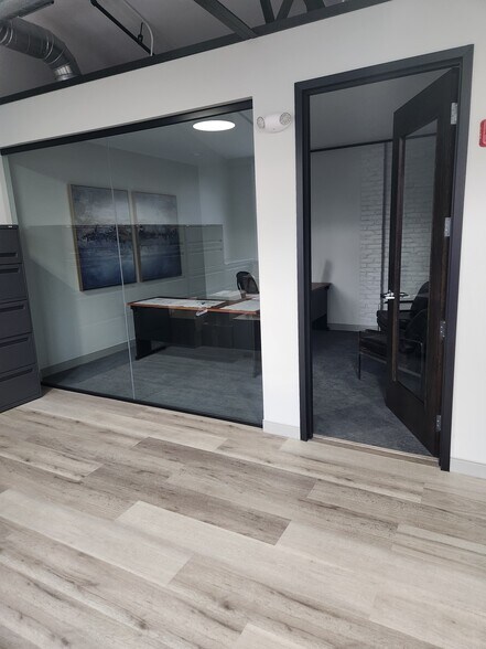 More Photos Of 15 Sproat St, Middleboro Service For Lease