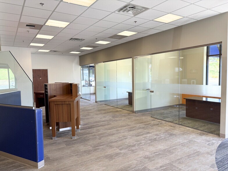 More Photos Of 201 3rd St, Santa Rosa Freestanding For Lease