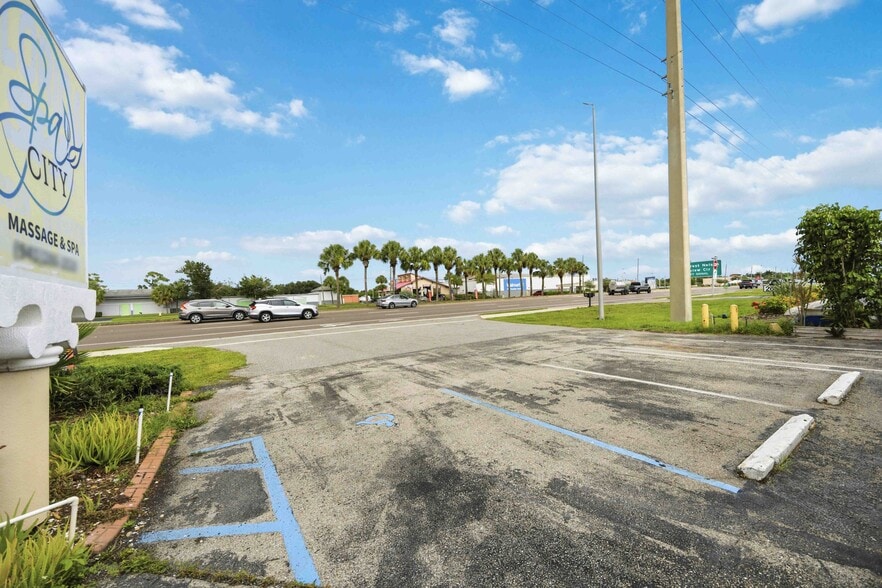 More Photos Of 2081 Tamiami Trl, Port Charlotte Freestanding For Sale