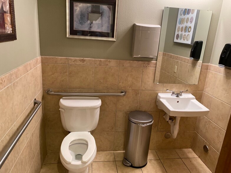 More Photos Of 9362 Teddy Ln, Lone Tree Medical For Lease