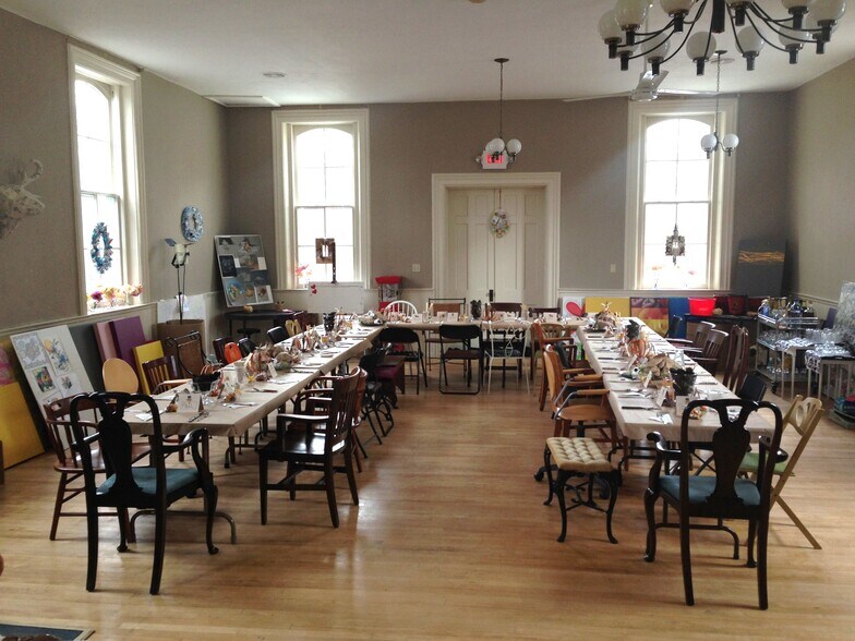 More Photos Of 9722 Columbia Rd, Olmsted Falls Flex For Sale