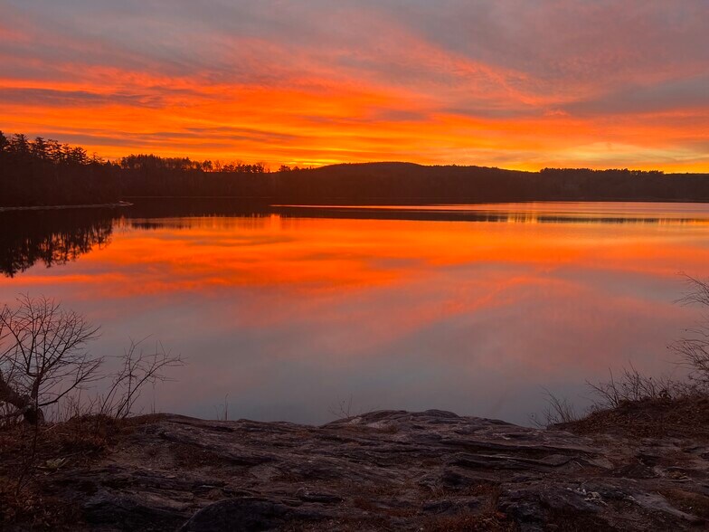 More Photos Of 615 Laurel St, Lee Hospitality For Sale