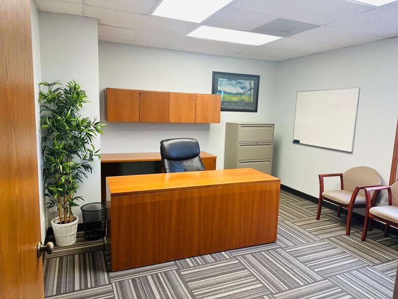 More Photos Of 1440 Maple Ave, Lisle Office For Lease