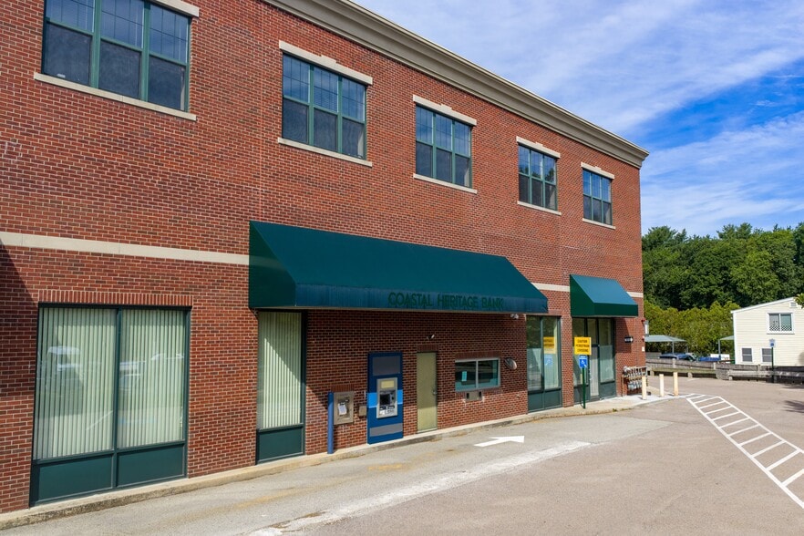 More Photos Of 1 Derby St, Hingham Storefront Retail Office For Lease