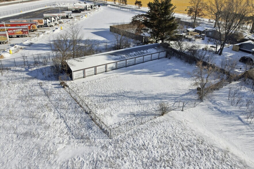 More Photos Of 5500 Prairie Dr, Plover Flex For Sale