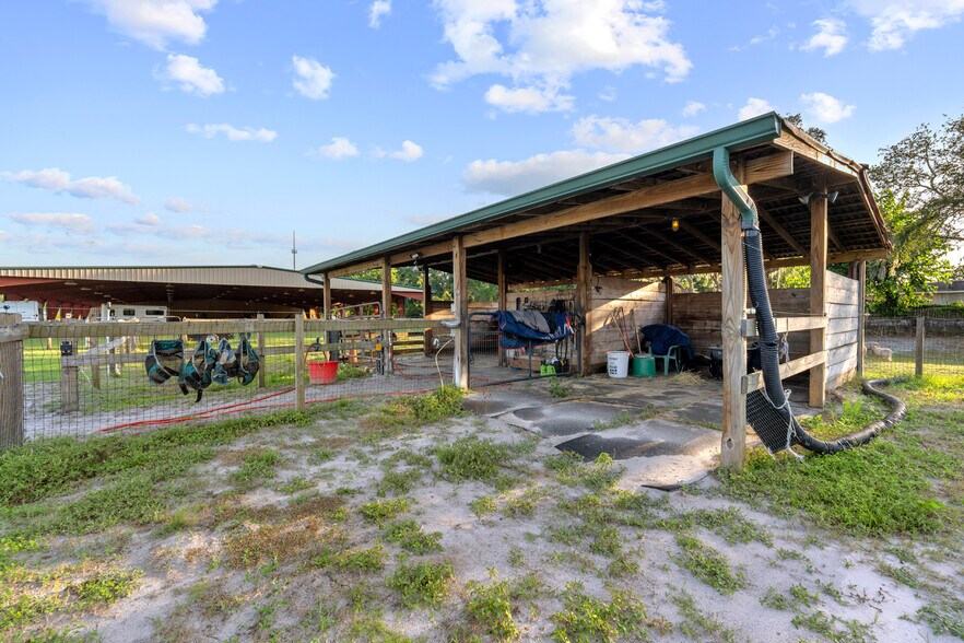 More Photos Of 7705 Gardner Rd, Tampa Specialty For Sale