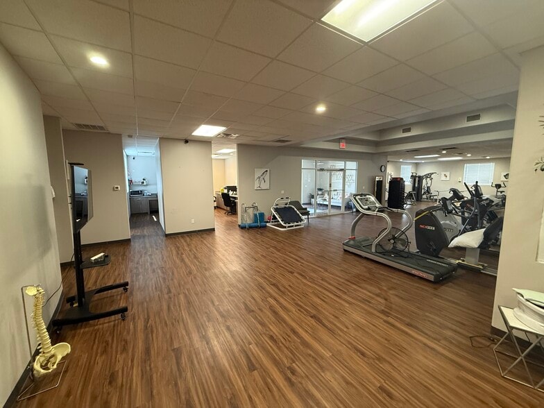 More Photos Of 1580 US Highway 287 N, Mansfield Medical For Sale