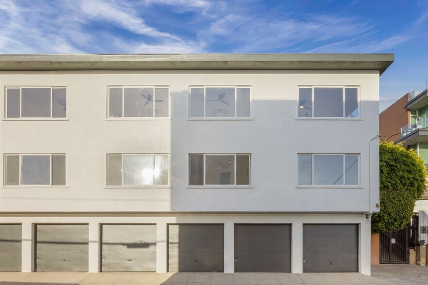 More Photos Of 1661 Appian Way, Santa Monica Apartments For Sale