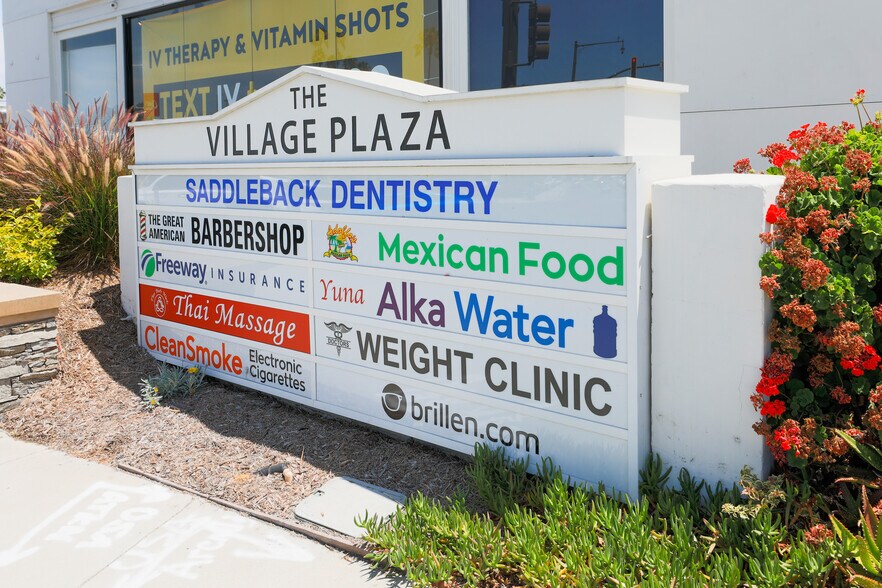 More Photos Of 24012 Avenida de la Carlota, Laguna Hills Storefront For Lease