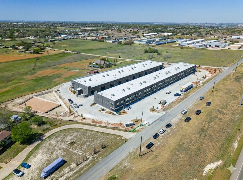 More Photos Of 1433 Chris Ln, Pflugerville Light Distribution For Lease