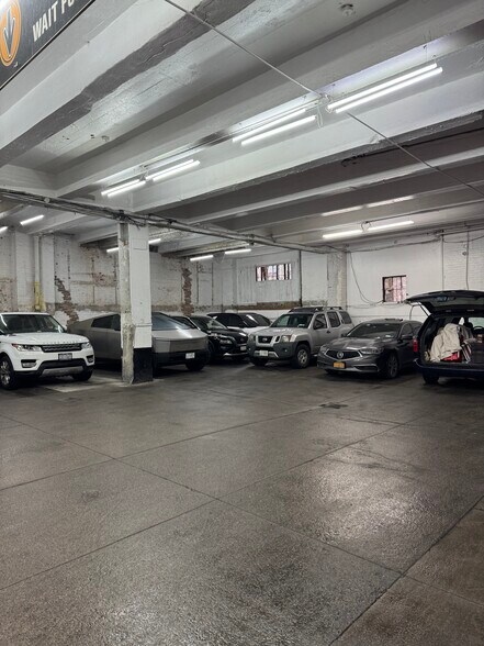 More Photos Of 506-510 W 181st St, New York Office For Sale