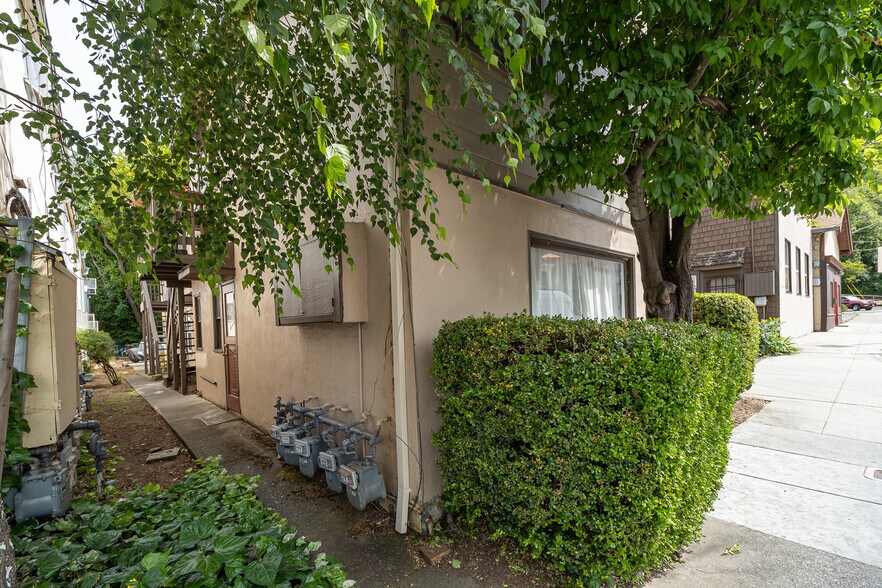 More Photos Of 1512--1516 San Anselmo Ave, San Anselmo Apartments For Sale