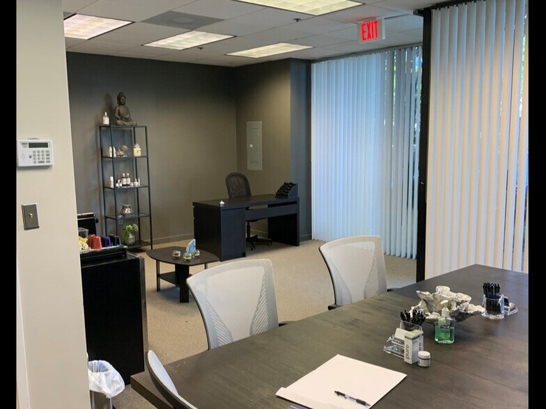 More Photos Of 902 Clint Moore Rd, Boca Raton Loft Creative Space For Lease