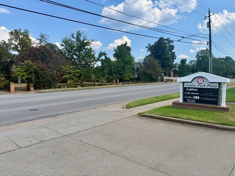 More Photos Of 641 S Broadway Ave, Tyler Unknown For Lease