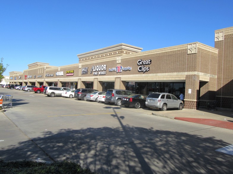 Primary Photo Of 9203-9303 S Highway 6, Houston Unknown For Lease