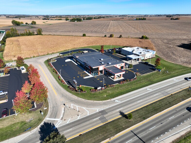 More Photos Of 4406 E Lincolnway, Sterling Storefront Retail Office For Lease