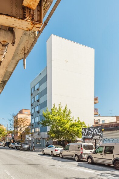 More Photos Of 518 Meeker Ave, Brooklyn Apartments For Sale