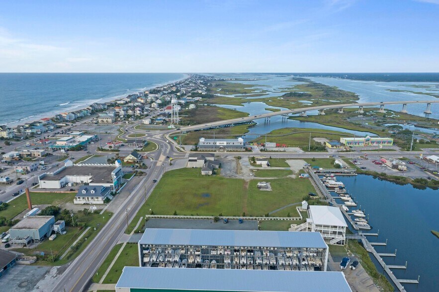 More Photos Of 404 Roland Ave, Surf City Restaurant For Sale