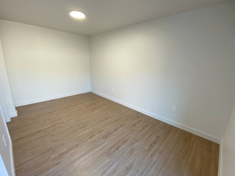 More Photos Of 404 E 5600 S, Salt Lake City Apartments For Sale