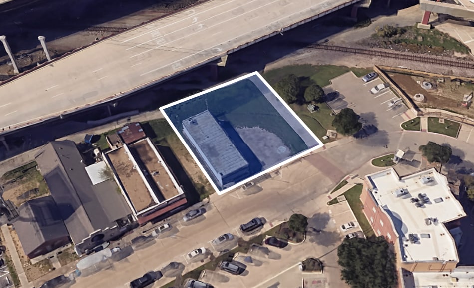 More Photos Of 1012 S Elm St, Carrollton Office For Sale