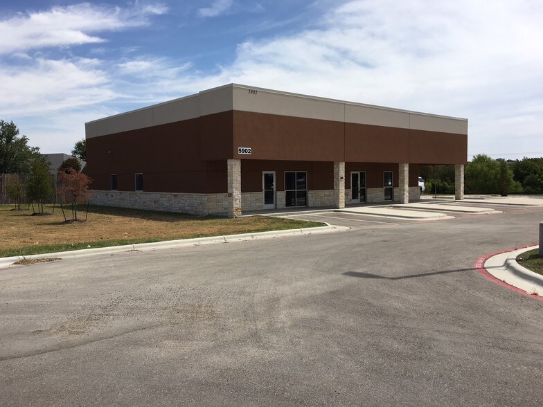 More Photos Of 5902 W Adams Ave, Temple General Retail For Sale