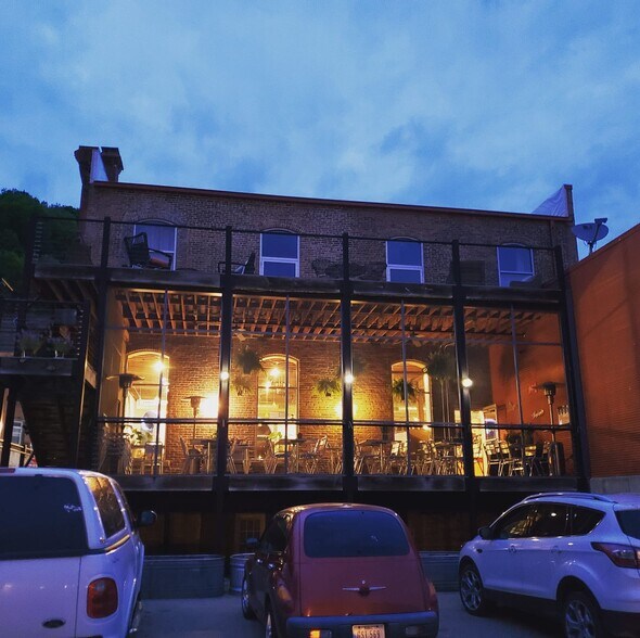 More Photos Of 123 A St, Mc Gregor Restaurant For Lease