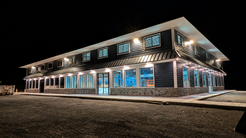 More Photos Of 432 Temple Hill Rd, New Windsor Township Warehouse For Lease