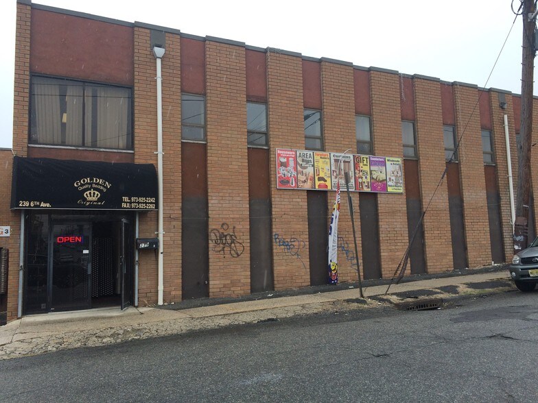 More Photos Of 239 6th Ave, Paterson Warehouse For Lease